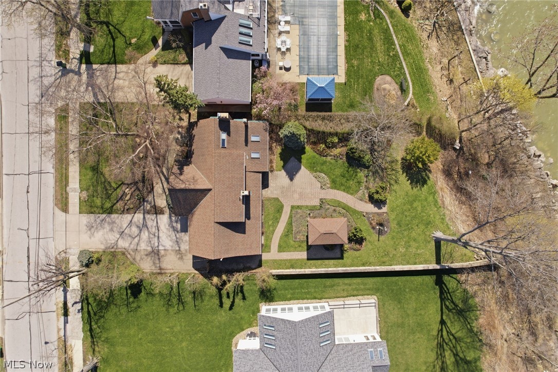 29319 Cresthaven Drive Willowick OH 44095