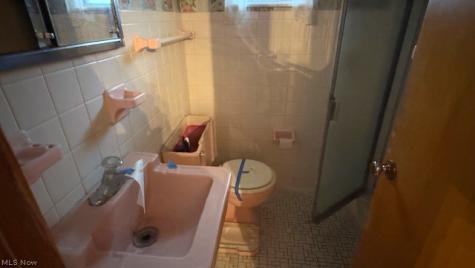 1773 Old Forge Road Niles OH 44446