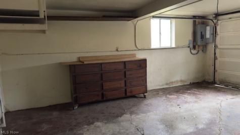 1773 Old Forge Road Niles OH 44446