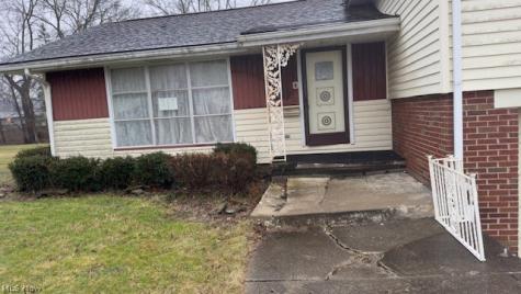 1773 Old Forge Road Niles OH 44446