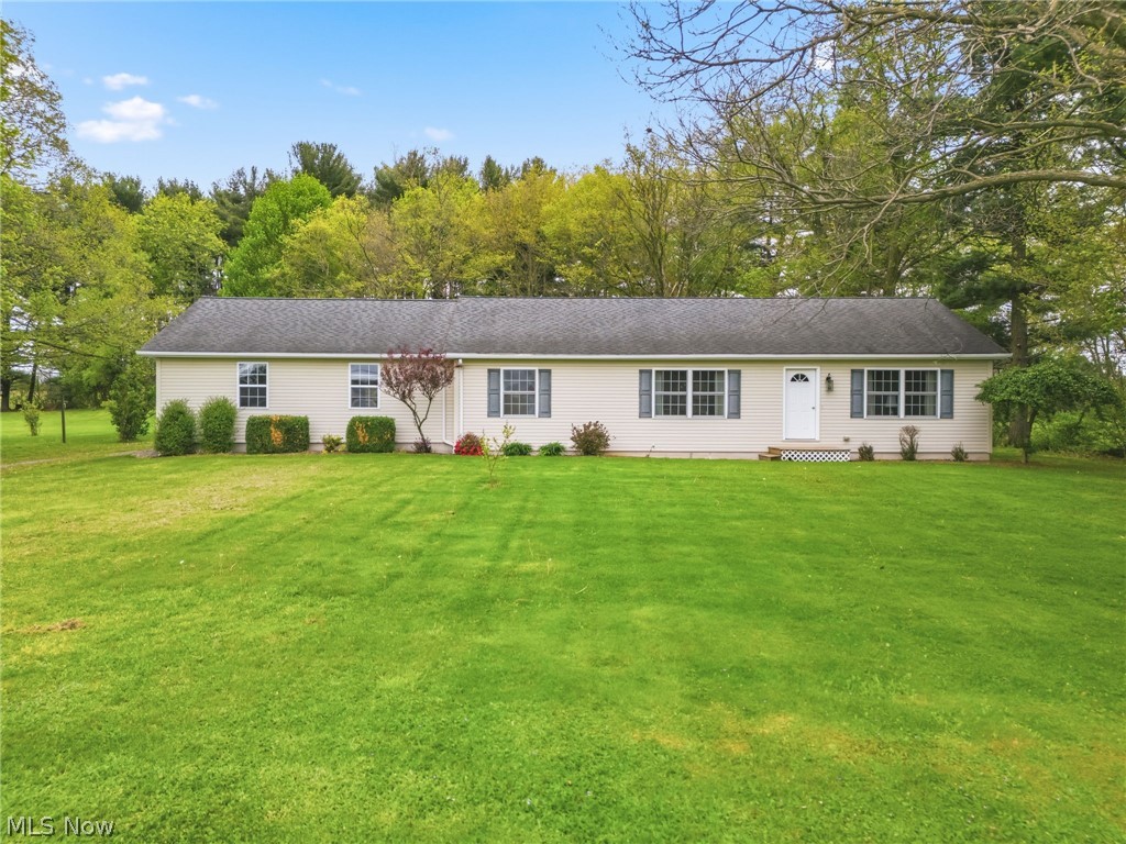 9084 Plymouth Street Hanoverton OH 44423