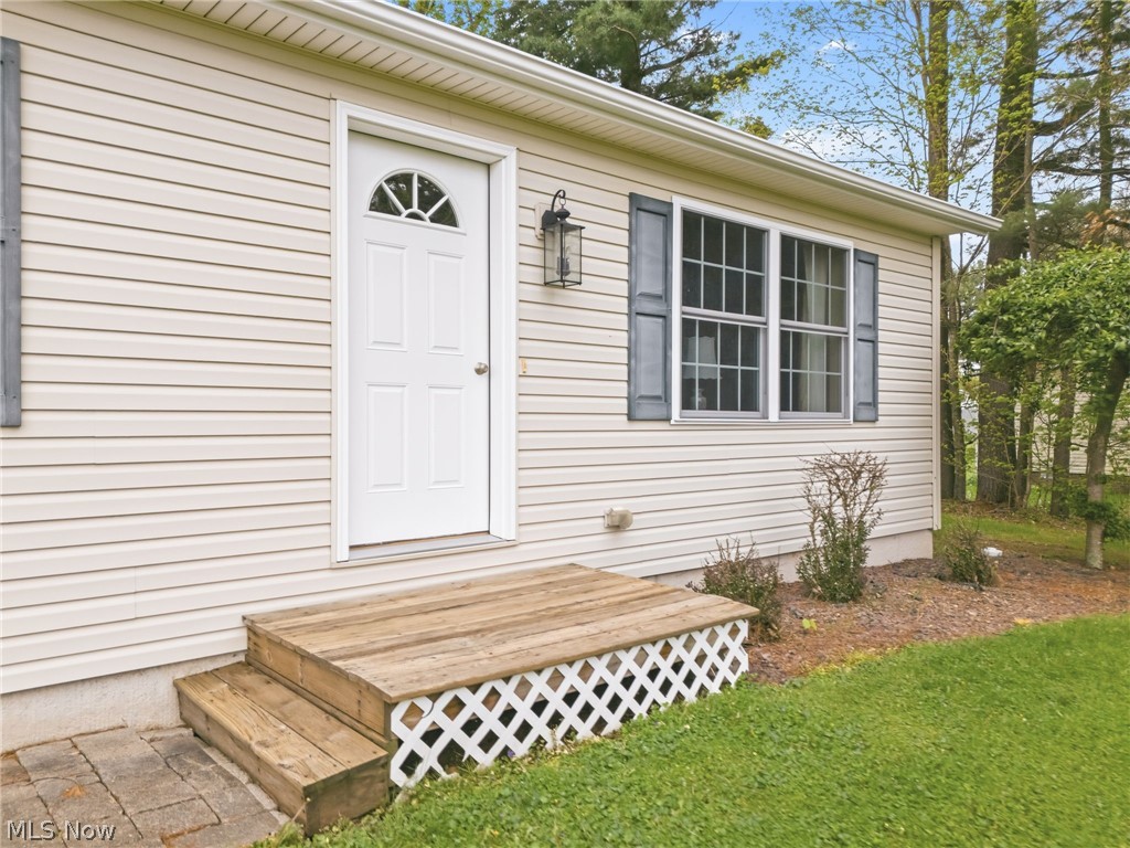 9084 Plymouth Street Hanoverton OH 44423