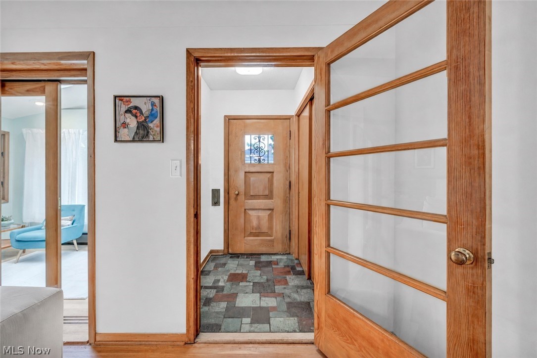 24303 Lake Road Bay Village OH 44140