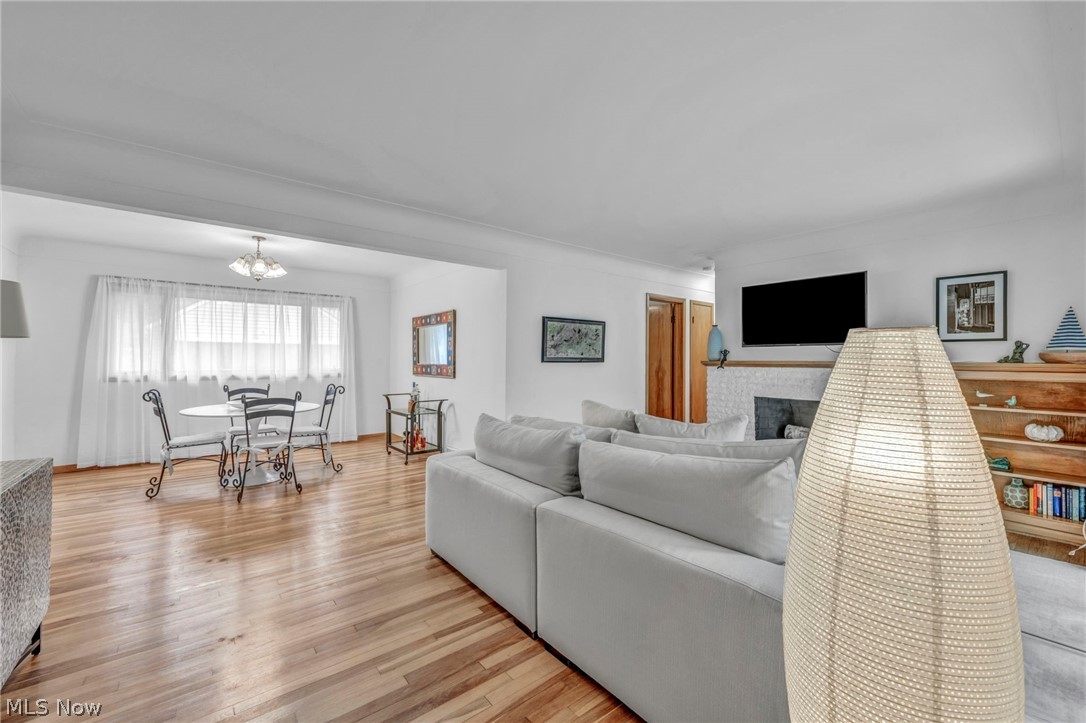 24303 Lake Road Bay Village OH 44140
