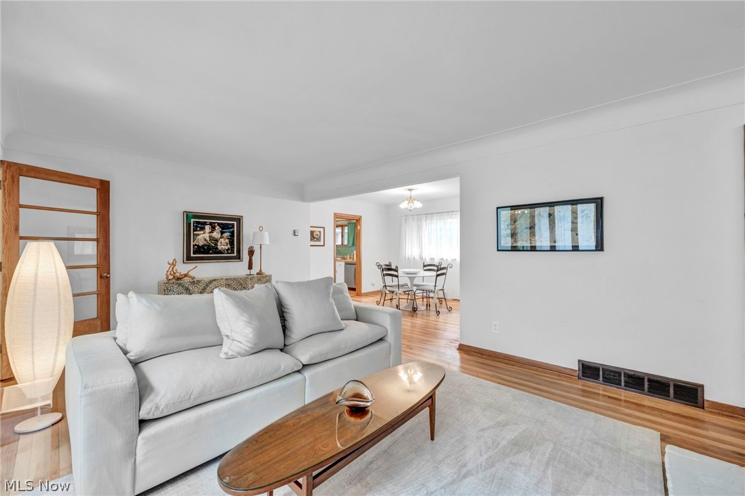 24303 Lake Road Bay Village OH 44140