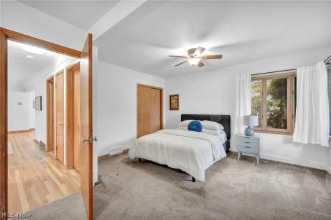 24303 Lake Road Bay Village OH 44140
