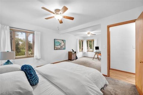 24303 Lake Road Bay Village OH 44140
