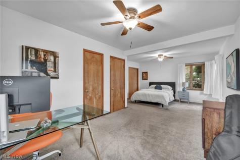 24303 Lake Road Bay Village OH 44140