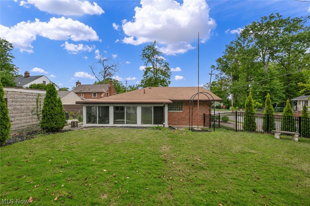 24303 Lake Road Bay Village OH 44140