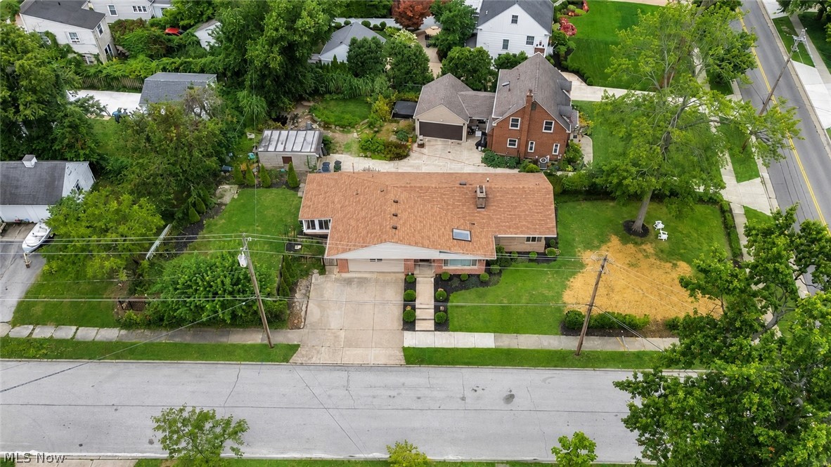 24303 Lake Road Bay Village OH 44140