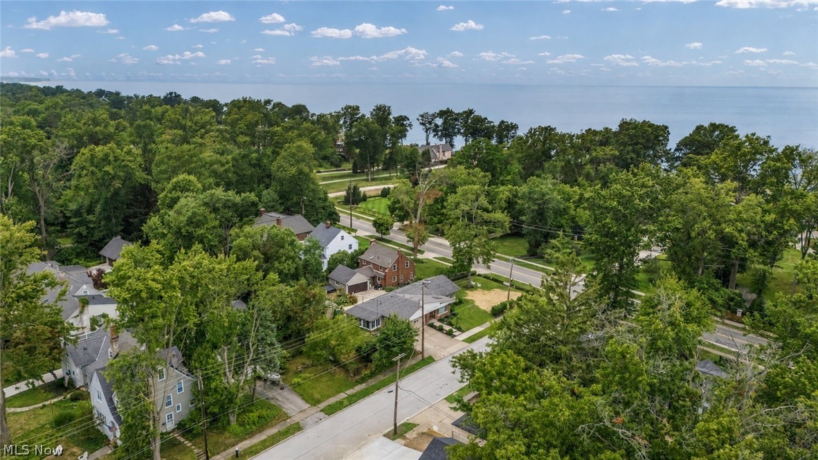 24303 Lake Road Bay Village OH 44140