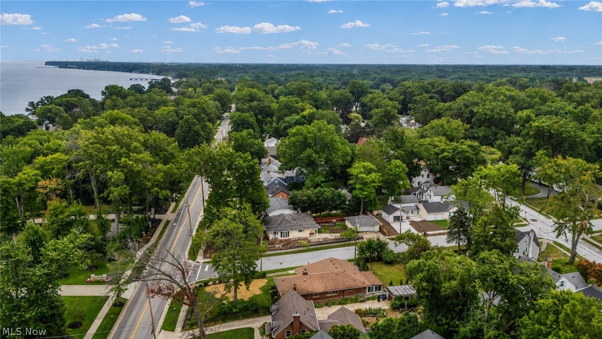 24303 Lake Road Bay Village OH 44140