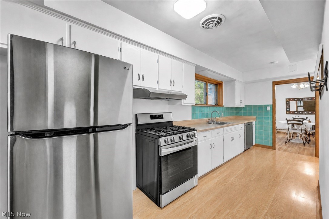 24303 Lake Road Bay Village OH 44140