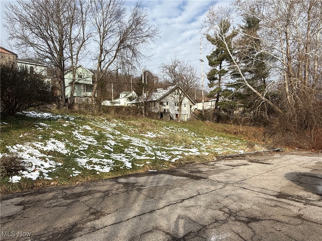 637 And 639 Dehass Street Martins Ferry OH 43935