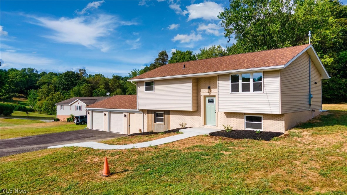889 Township 217 Bloomingdale OH 43910