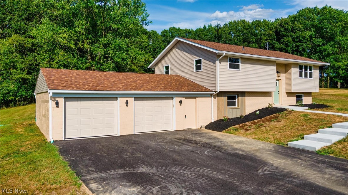 889 Township 217 Bloomingdale OH 43910