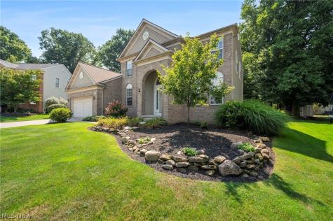 9144 Oakview Court Twinsburg OH 44087