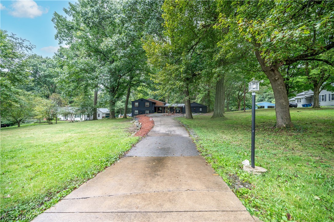 1109 Mansell Drive Youngstown OH 44505
