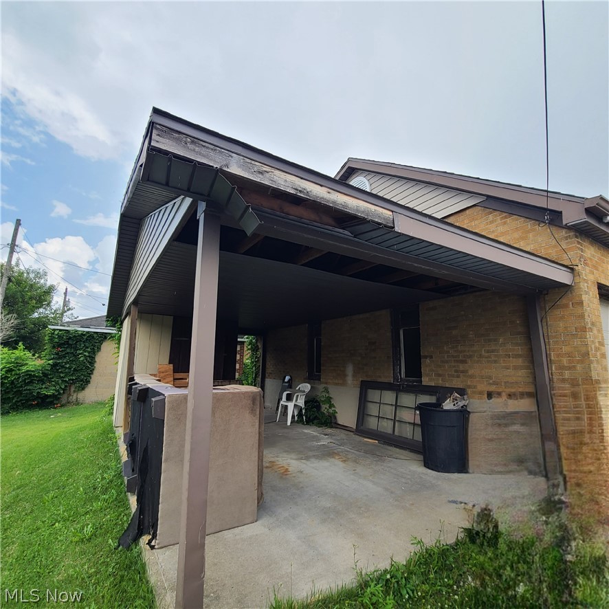 1119 3rd Street Brilliant OH 43913