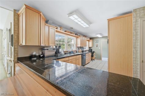 65 Redfern Drive Youngstown OH 44505