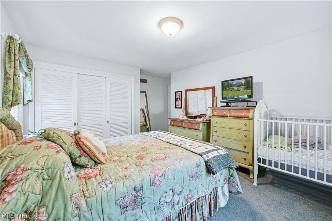 65 Redfern Drive Youngstown OH 44505