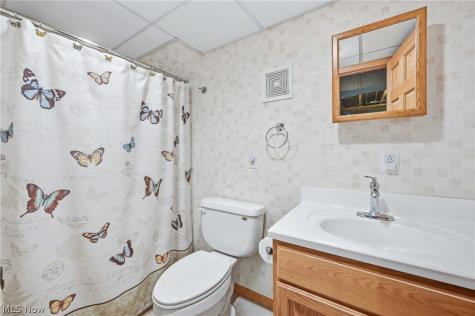 65 Redfern Drive Youngstown OH 44505