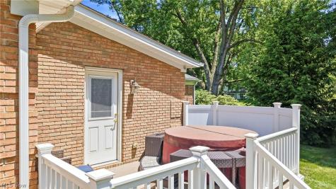 65 Redfern Drive Youngstown OH 44505