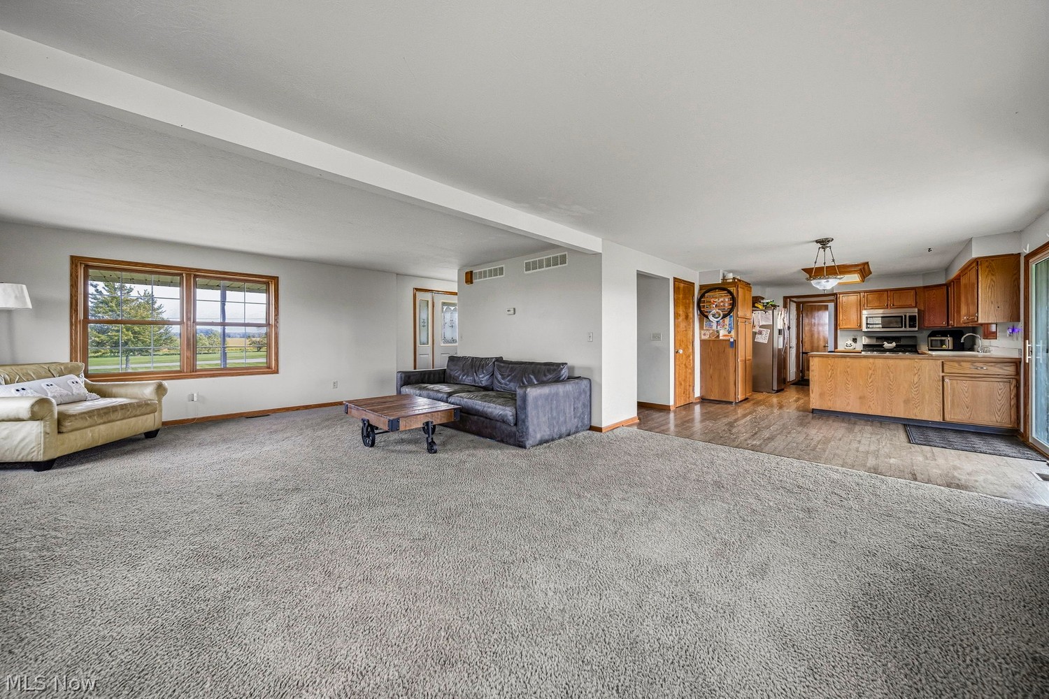 22144 West Road Wellington OH 44090