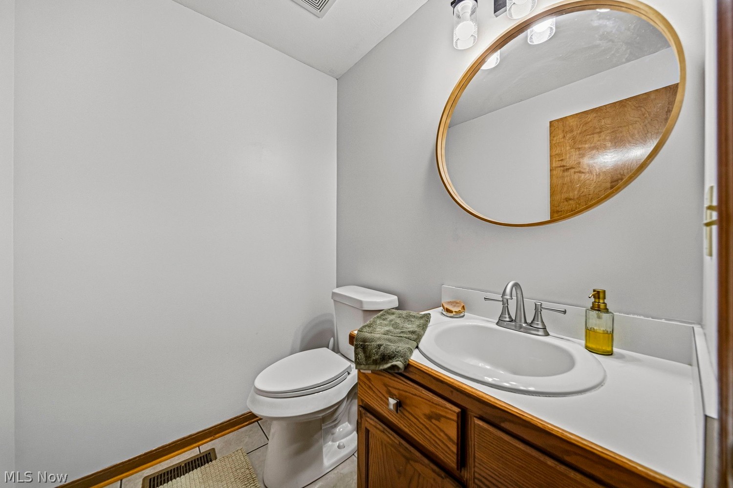 22144 West Road Wellington OH 44090