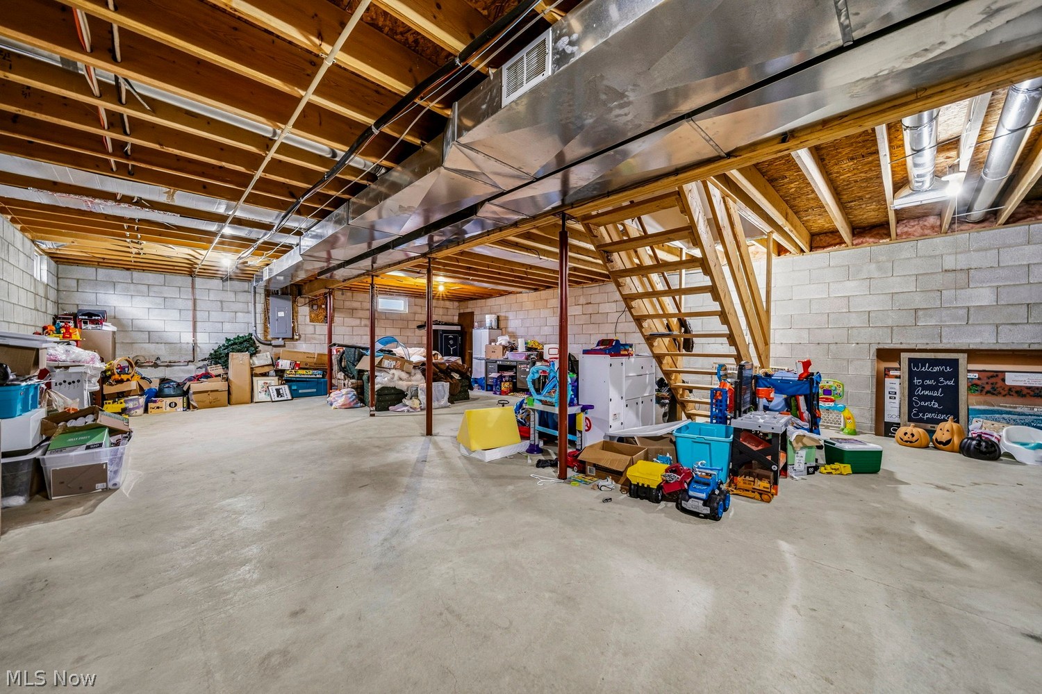 22144 West Road Wellington OH 44090