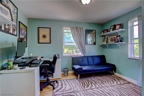 16204 W Park Road Cleveland OH 44111