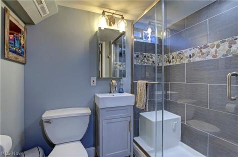 16204 W Park Road Cleveland OH 44111