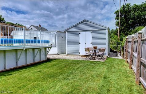 16204 W Park Road Cleveland OH 44111