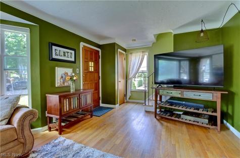 16204 W Park Road Cleveland OH 44111