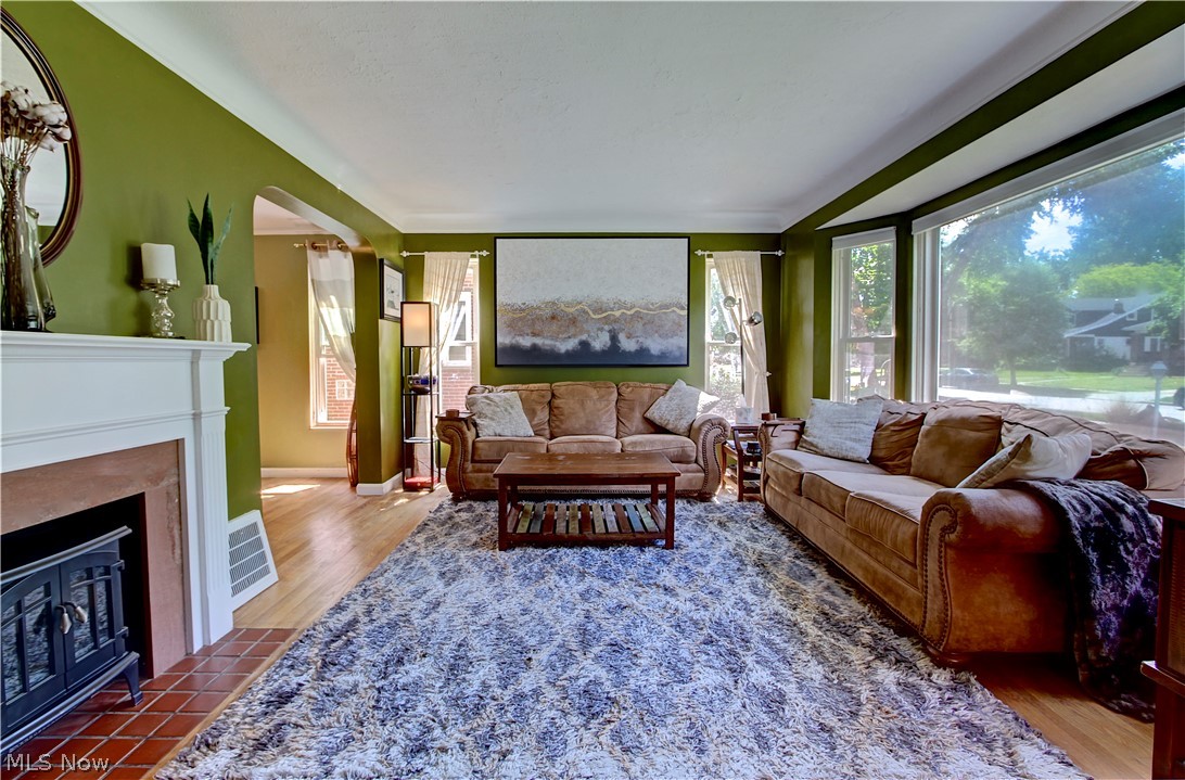 16204 W Park Road Cleveland OH 44111