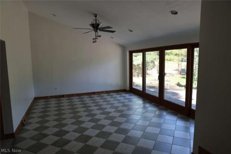 3057 Long Road Akron OH 44312