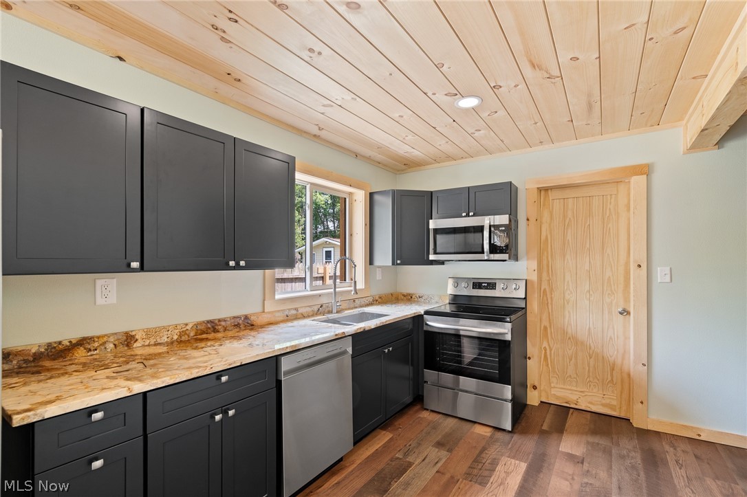 1499 Beachview Drive Lake Milton OH 44429