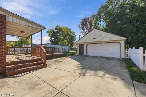 16605 Westdale Avenue Cleveland OH 44135