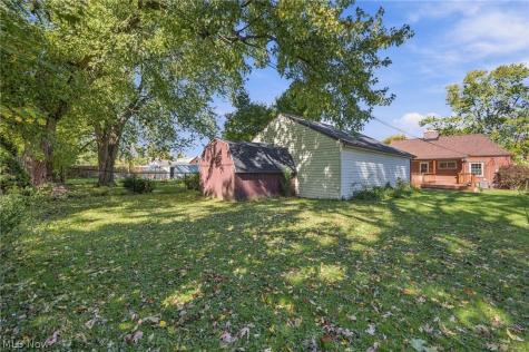 16605 Westdale Avenue Cleveland OH 44135
