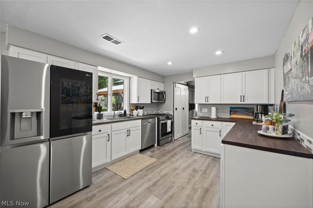 1135 Royal Drive Amherst OH 44001