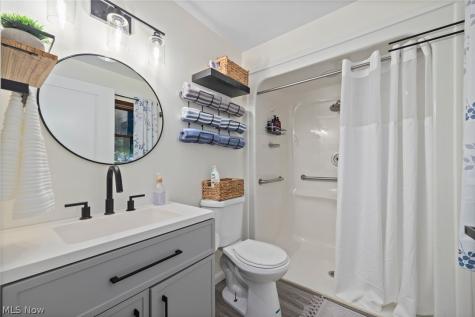 1135 Royal Drive Amherst OH 44001