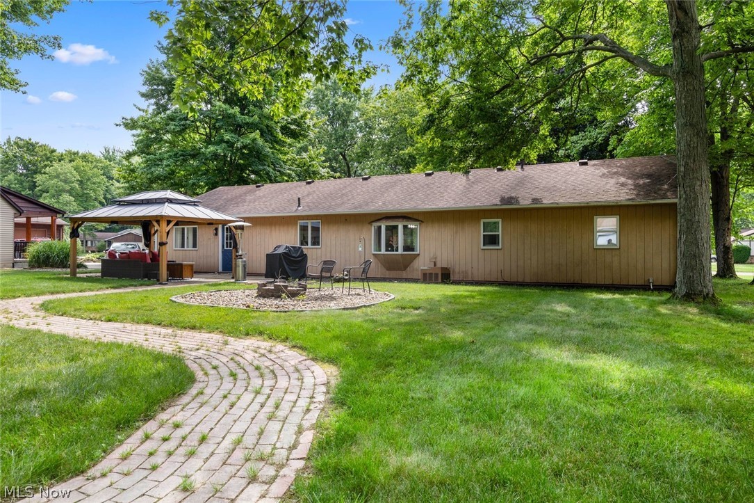 1135 Royal Drive Amherst OH 44001