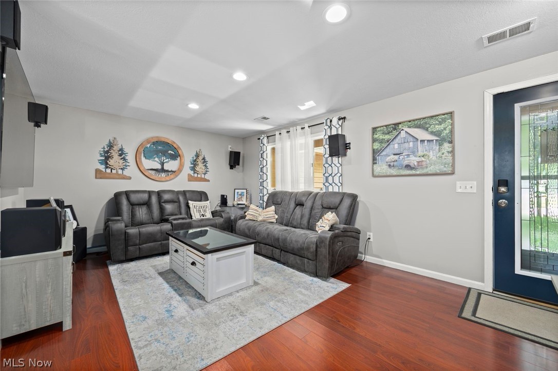 1135 Royal Drive Amherst OH 44001