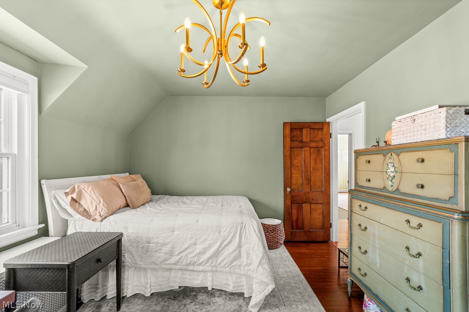 3826 Bushnell Road Cleveland OH 44118