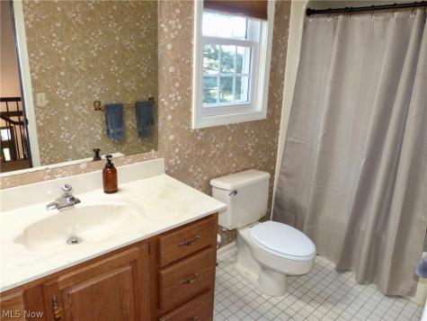 9144 Gregory Court Mentor OH 44060