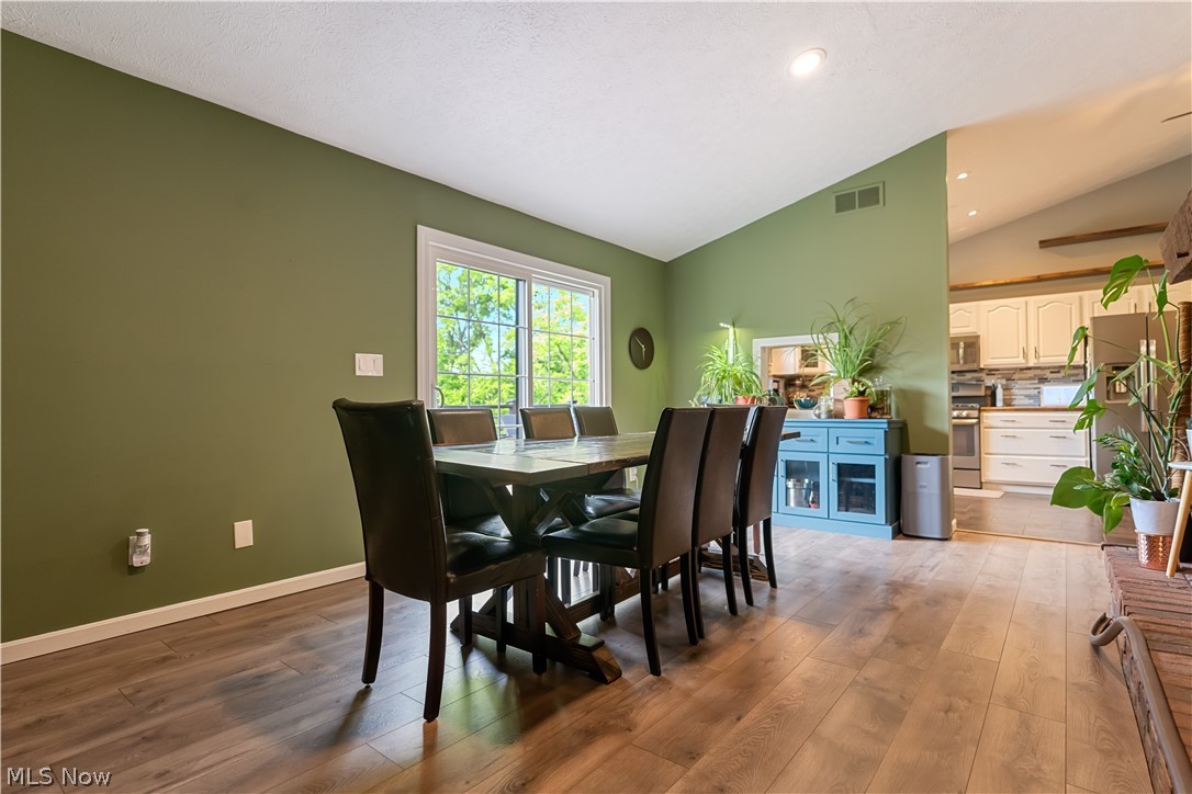 207 Mount Pleasant Road Green OH 44216