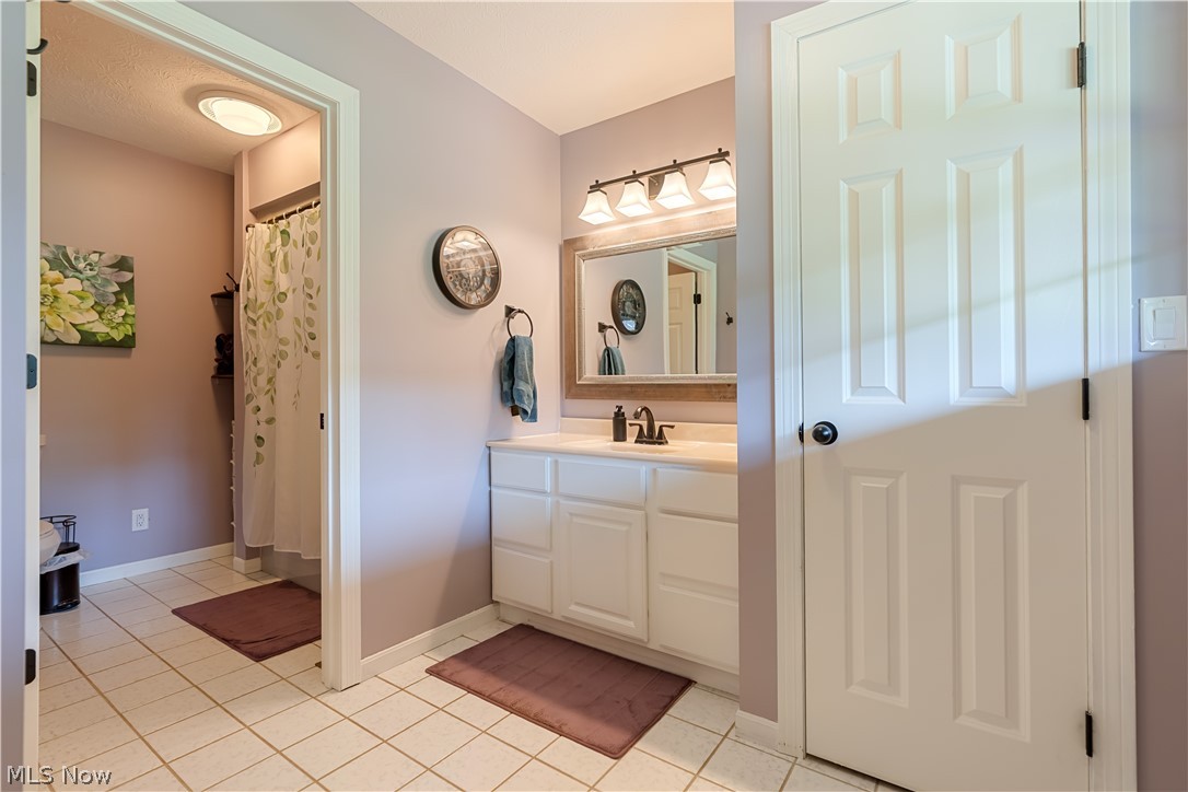 207 Mount Pleasant Road Green OH 44216