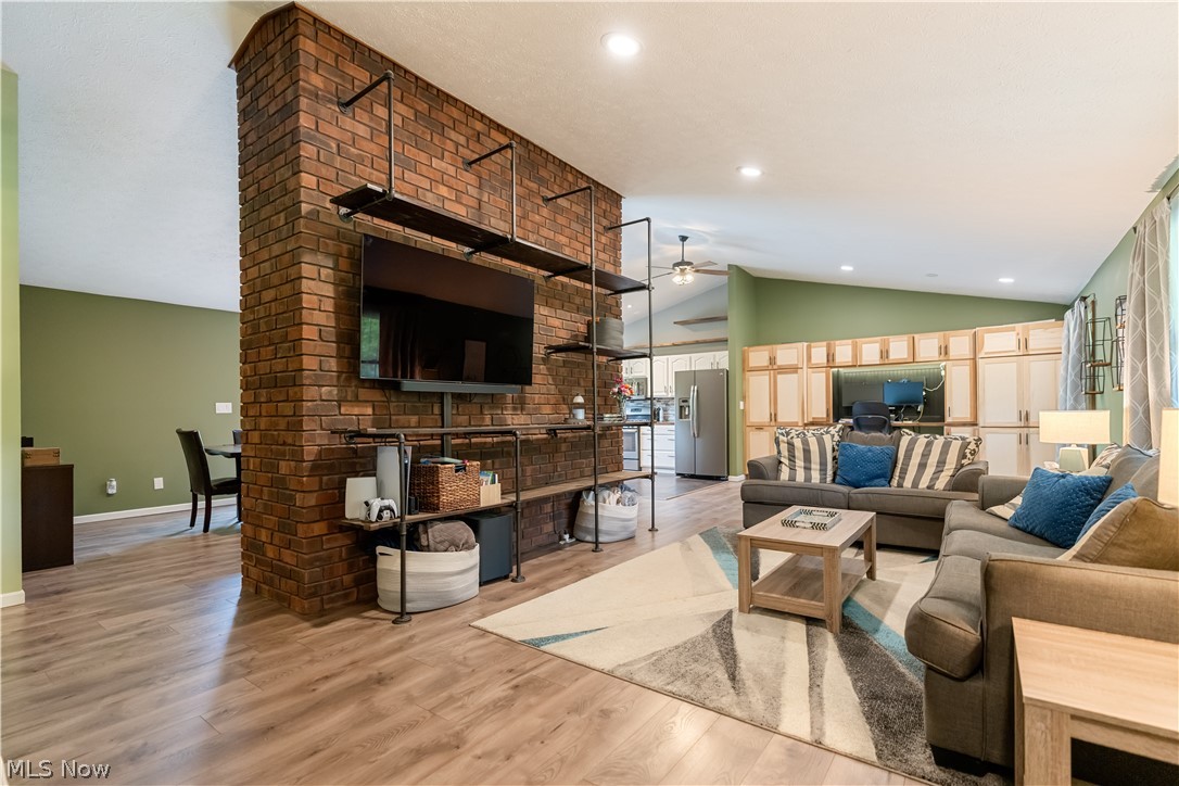207 Mount Pleasant Road Green OH 44216