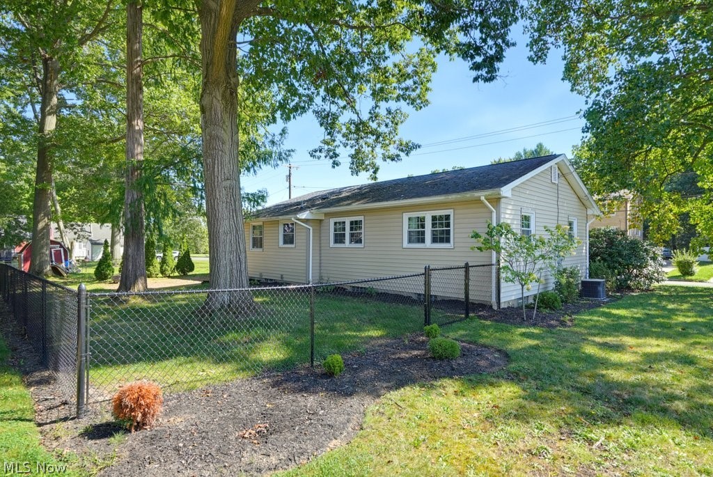 330 Tolbert Street Wadsworth OH 44281