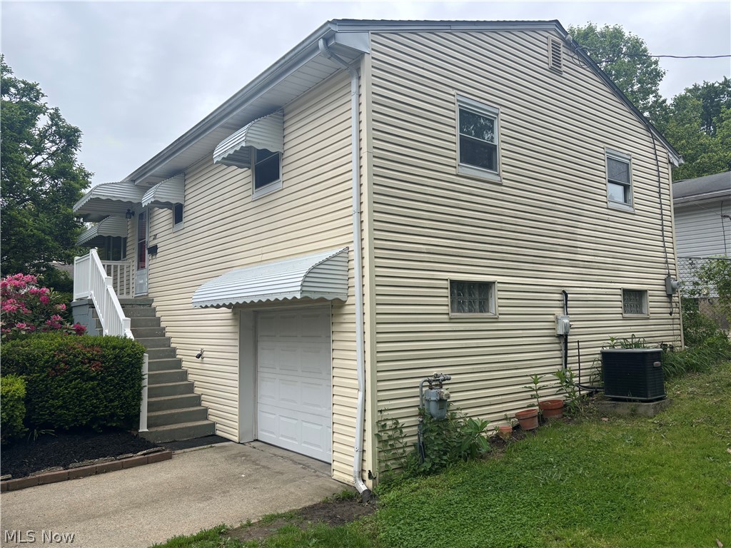 2265 S Hawkins Avenue Akron OH 44314